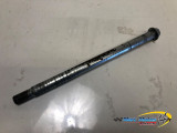 AXE DE ROUE ARRIERE KAWASAKI ER6 N 2007