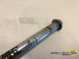 AXE DE ROUE ARRIERE KAWASAKI ER6 N 2007