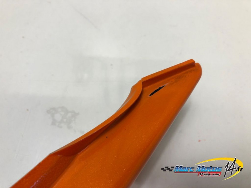 CACHE LATERAL DROIT KAWASAKI ER6 N 2007