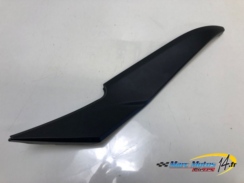 CACHE LATERAL INTERMEDIAIRE DROIT KAWASAKI ER6 N 2007