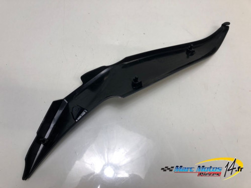 CACHE LATERAL INTERMEDIAIRE DROIT KAWASAKI ER6 N 2007