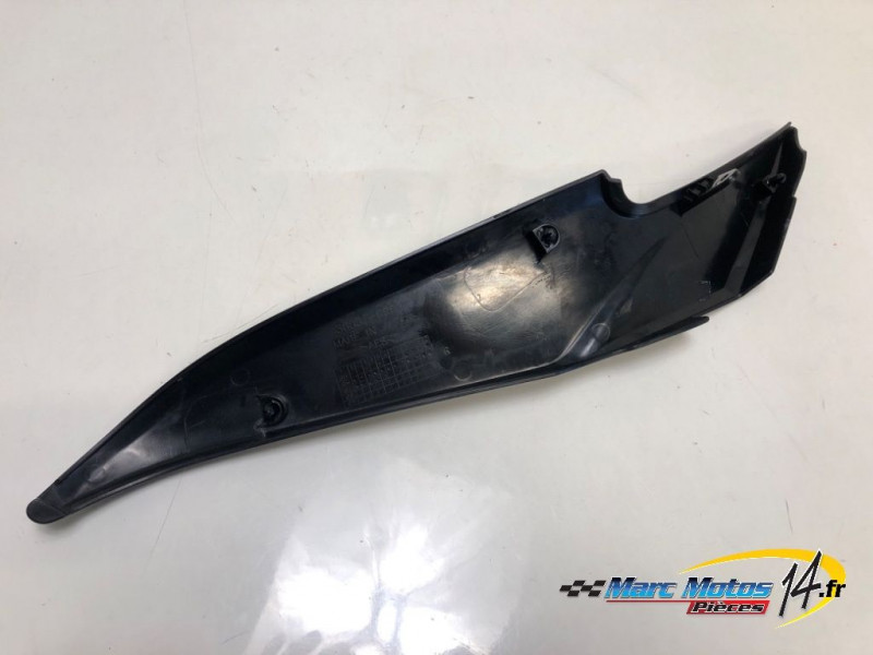 CACHE LATERAL INTERMEDIAIRE DROIT KAWASAKI ER6 N 2007