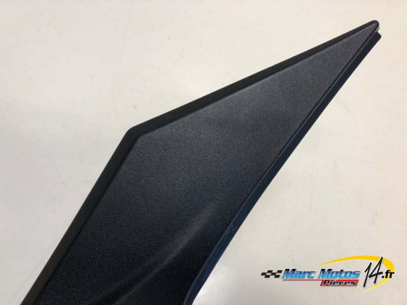 CACHE LATERAL INTERMEDIAIRE DROIT KAWASAKI ER6 N 2007