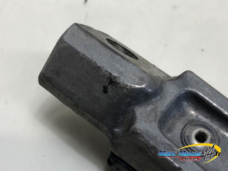 REPOSE-PIED AVANT DROIT KAWASAKI ER6 N 2007