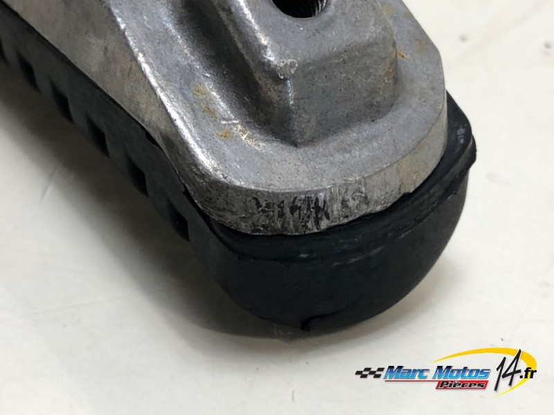 REPOSE-PIED AVANT DROIT KAWASAKI ER6 N 2007