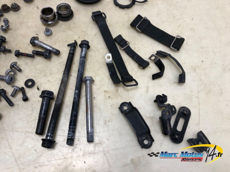 VISSERIE KAWASAKI ER6 N 2007