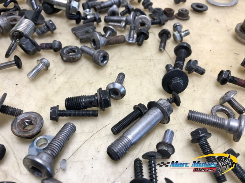 VISSERIE KAWASAKI ER6 N 2007