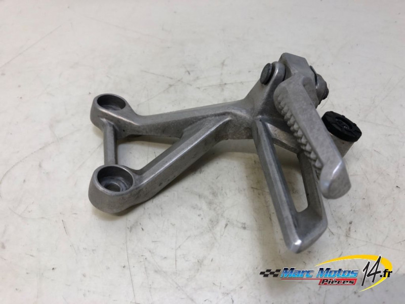 PLATINE ARRIERE DROITE HONDA CB500F A2 ABS 2021