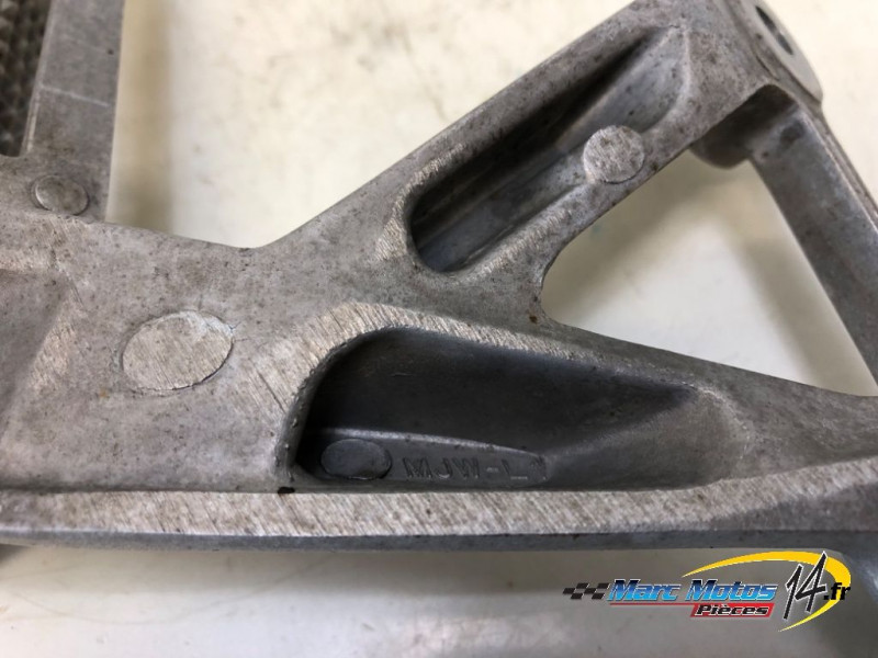 PLATINE ARRIERE GAUCHE HONDA CB500F A2 ABS 2021