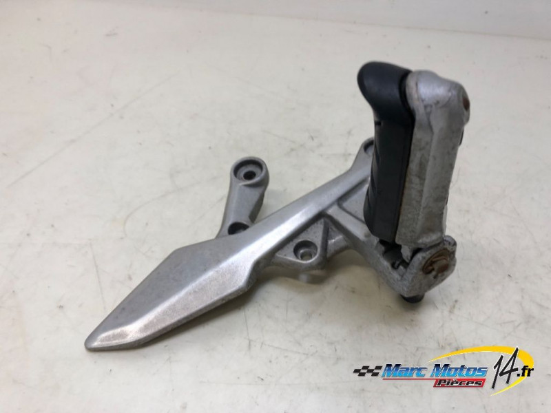 PLATINE AVANT DROITE HONDA CB500F A2 ABS 2021