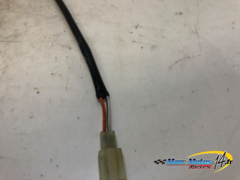 CONTACTEUR DE FREIN ARRIERE SUZUKI 1000 TLR 2001