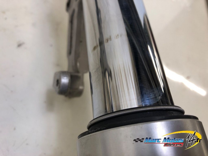 FOURCHE COMPLETE SUZUKI 1000 TLR 2001