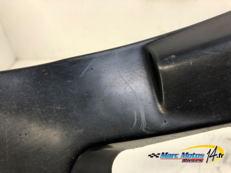 V DE CARENAGE SUZUKI 1000 TLR 2001