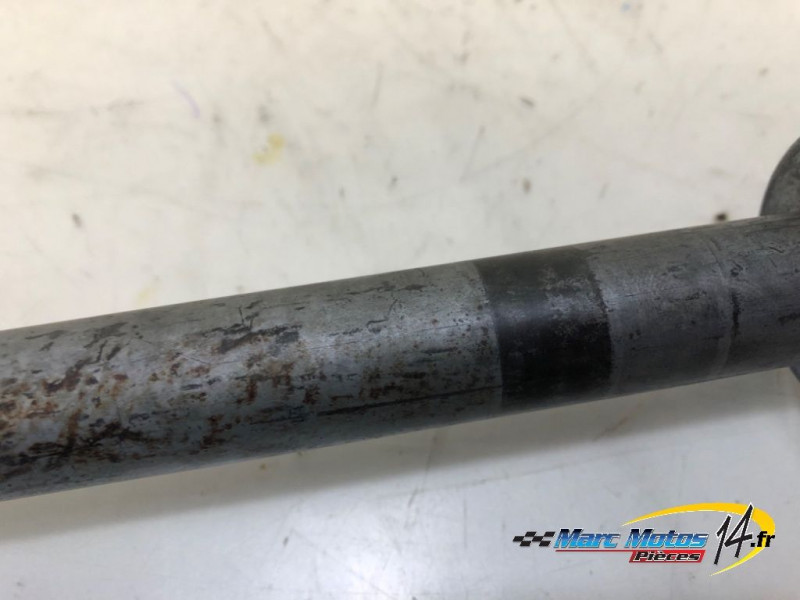 AXE DE ROUE ARRIERE HONDA 600 CBR F ABS 2011