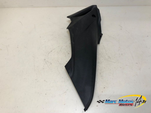 CACHE LATERAL INTERMEDIAIRE DROIT HONDA 600 CBR F ABS 2011