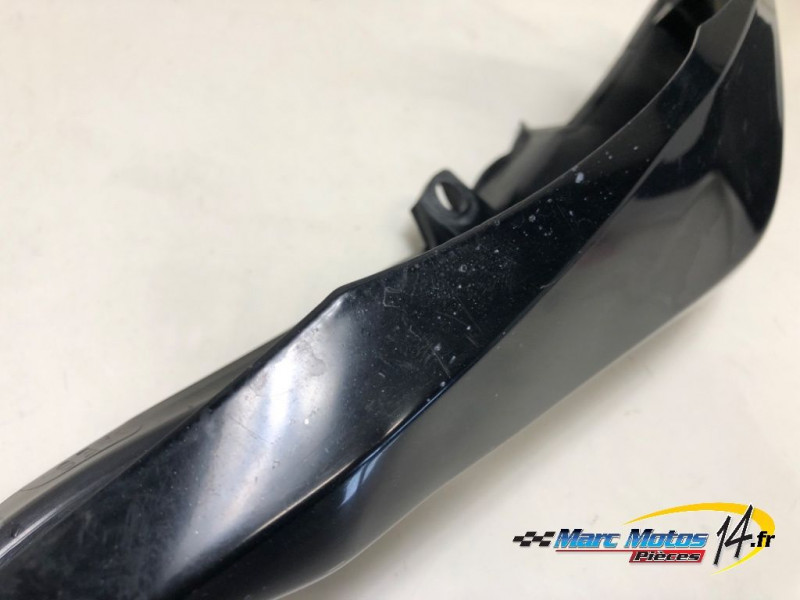 CACHE LATERAL DROIT YAMAHA FZ6 N 2007