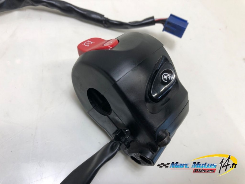 COMMODO DROIT YAMAHA FZ6 N 2007