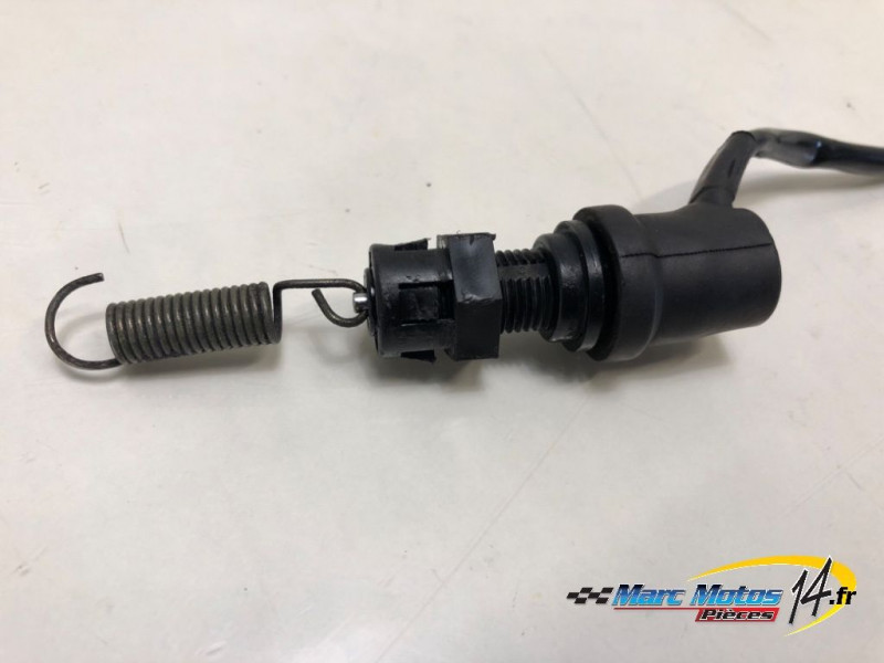CONTACTEUR DE FREIN ARRIERE YAMAHA FZ6 N 2007