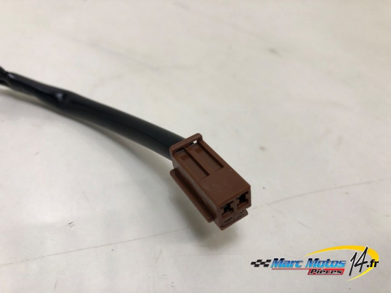 CONTACTEUR DE FREIN ARRIERE YAMAHA FZ6 N 2007