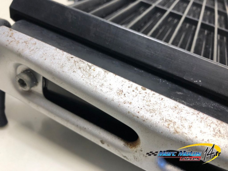 RADIATEUR D'EAU YAMAHA FZ6 N 2007