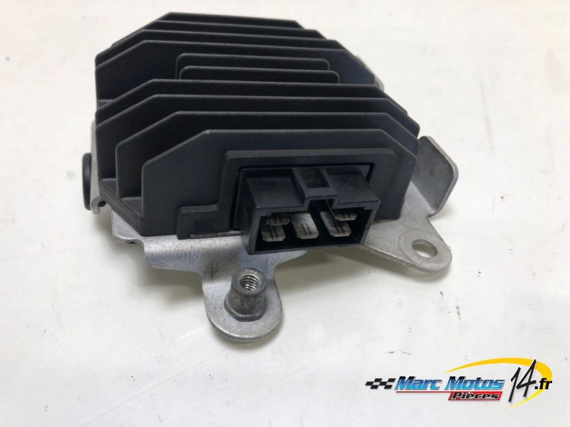 REGULATEUR YAMAHA FZ6 N 2007