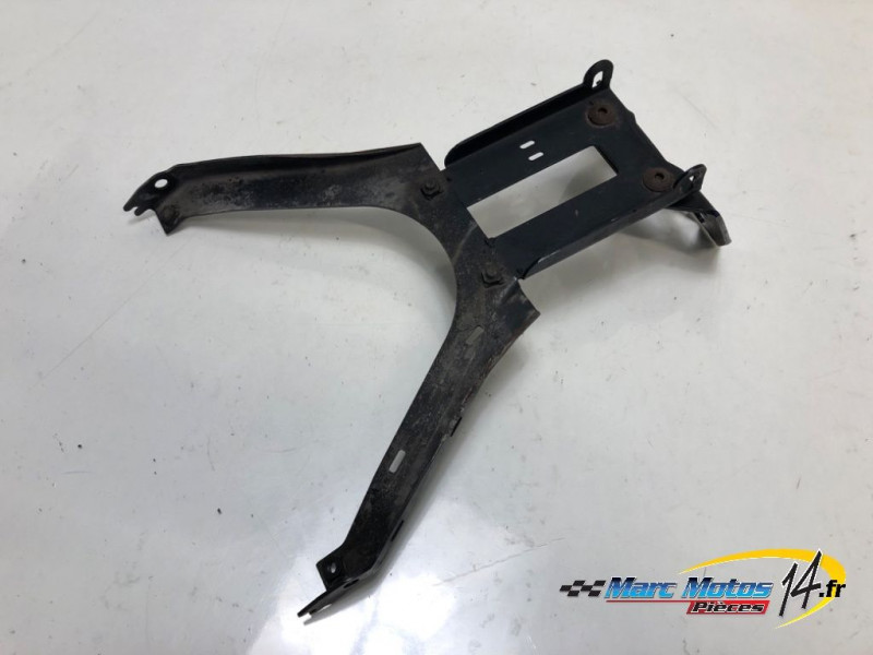 SUPPORT DE PLAQUE YAMAHA FZ6 N 2007