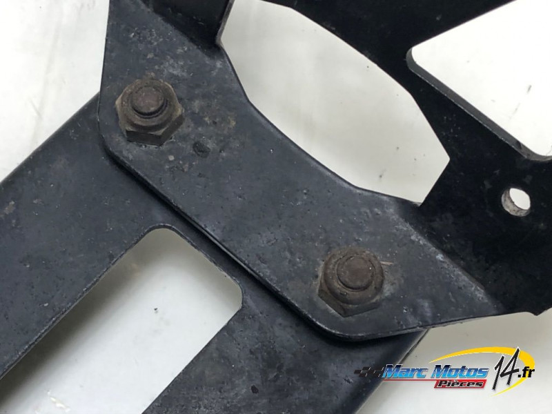 SUPPORT DE PLAQUE YAMAHA FZ6 N 2007