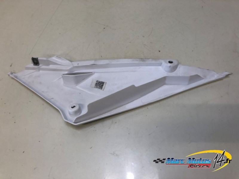 CACHE LATERAL DROIT RIEJU 50 MRT 2023