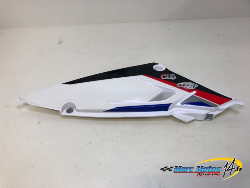 CACHE LATERAL GAUCHE RIEJU 50 MRT 2023