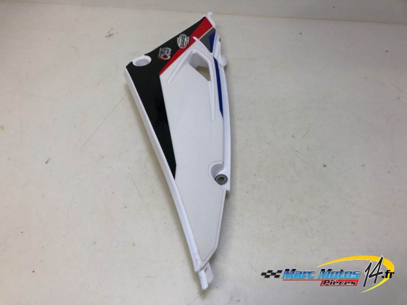 CACHE LATERAL GAUCHE RIEJU 50 MRT 2023