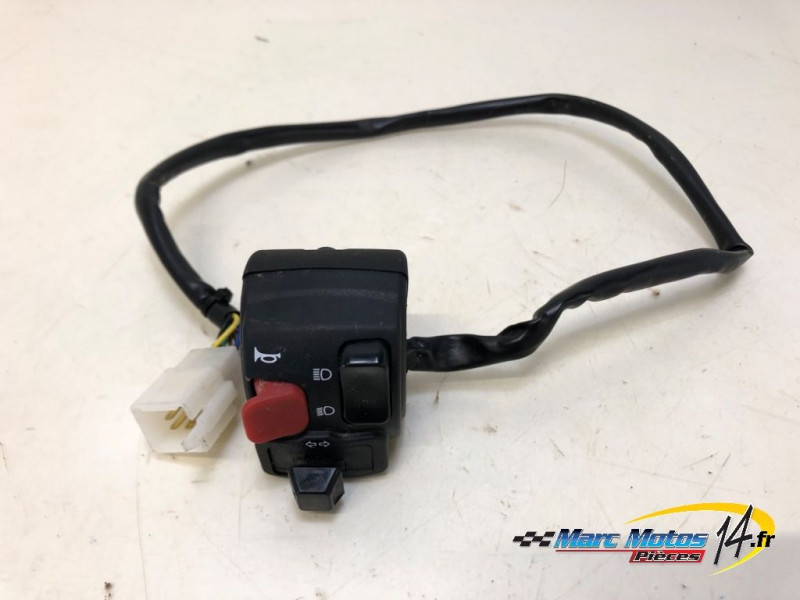 COMMODO GAUCHE RIEJU 50 MRT 2023