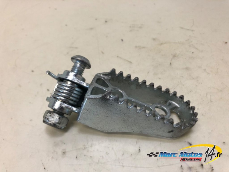 REPOSE-PIED AVANT DROIT RIEJU 50 MRT 2023