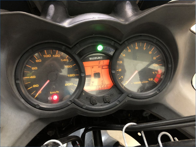 SUZUKI 650 DL VSTROM 