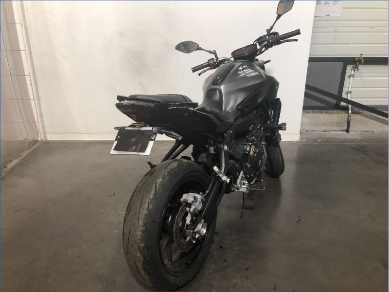 YAMAHA MT07 