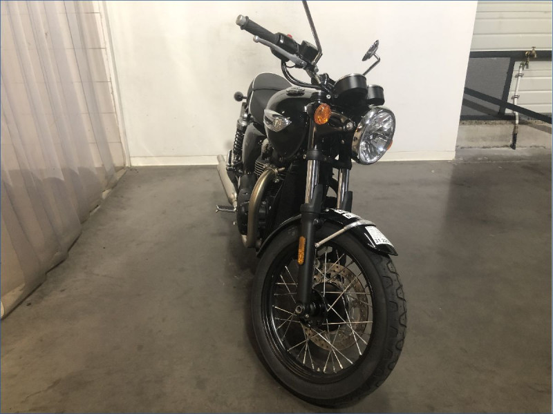 TRIUMPH 900 BONNEVILLE T100