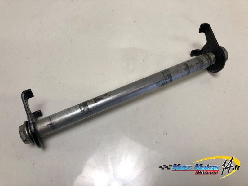 AXE DE ROUE ARRIERE SUZUKI 750 GSX-S 2019