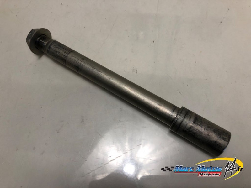AXE DE ROUE AVANT SUZUKI 750 GSX-S 2019