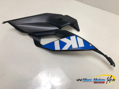 CACHE LATERAL INTERMEDIAIRE GAUCHE SUZUKI 750 GSX-S 2019