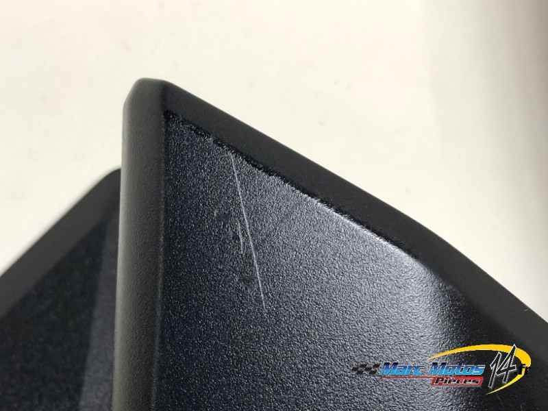 CACHE LATERAL INTERMEDIAIRE GAUCHE SUZUKI 750 GSX-S 2019