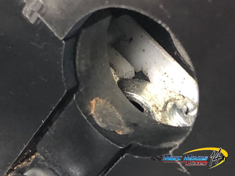 COMMODO DROIT SUZUKI 750 GSX-S 2019