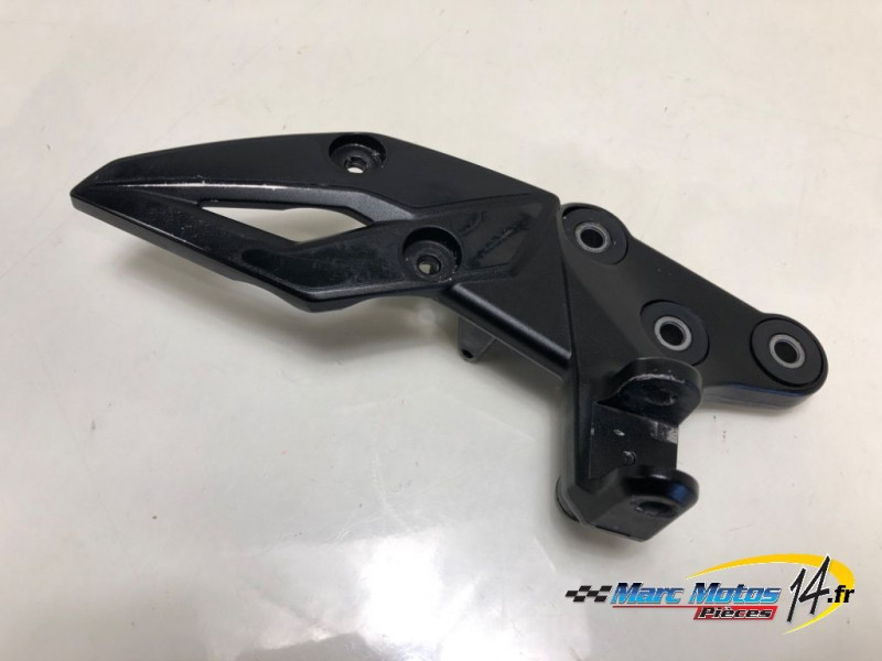 PLATINE AVANT DROITE SUZUKI 750 GSX-S 2019