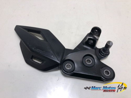 PLATINE AVANT GAUCHE SUZUKI 750 GSX-S 2019