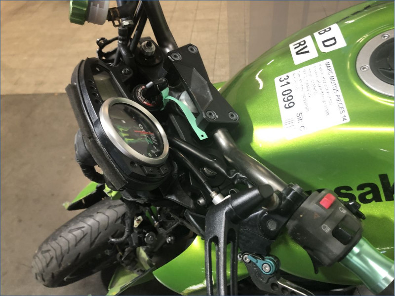 KAWASAKI Z750 