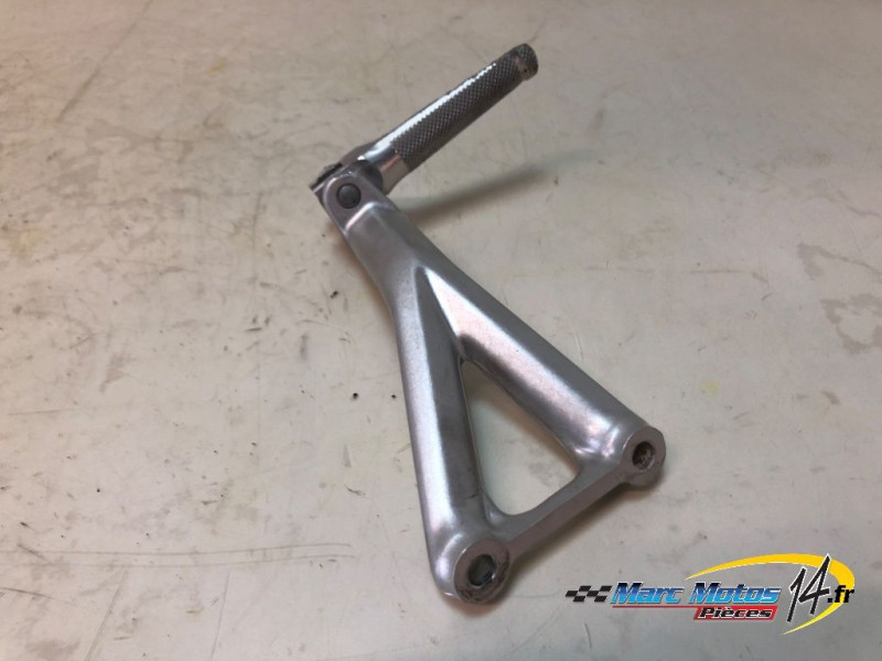 PLATINE ARRIERE DROITE DUCATI 1100 STREETFIGHTER V4 S 2022