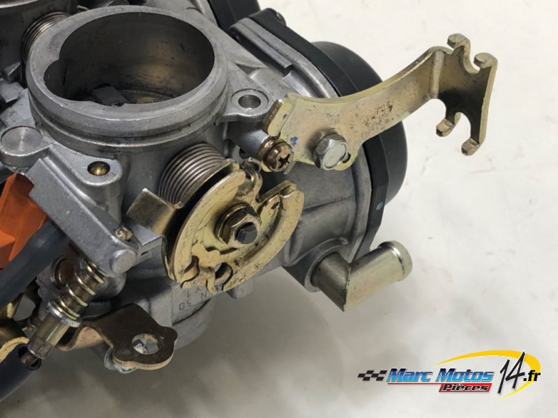 RAMPE D'INJECTION YAMAHA R6 2005