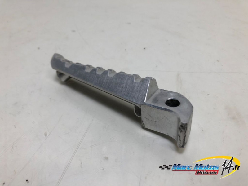 REPOSE-PIED ARRIERE DROIT YAMAHA 125 XMAX 2012