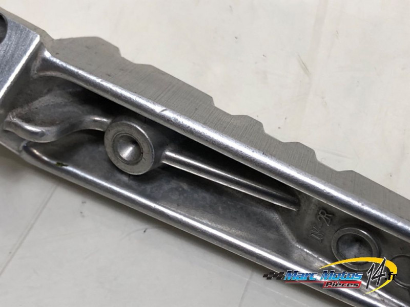 REPOSE-PIED ARRIERE DROIT YAMAHA 125 XMAX 2012