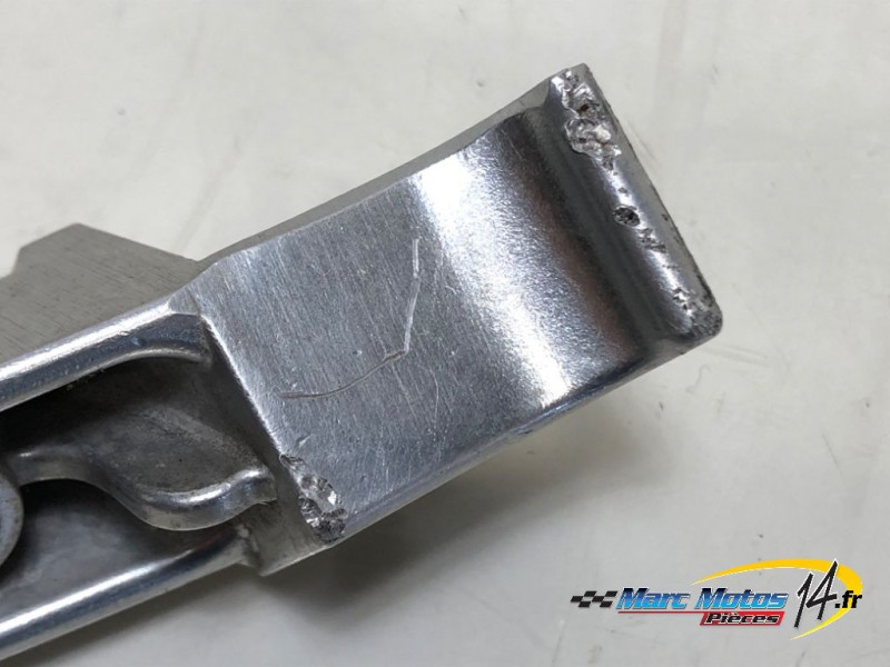 REPOSE-PIED ARRIERE DROIT YAMAHA 125 XMAX 2012