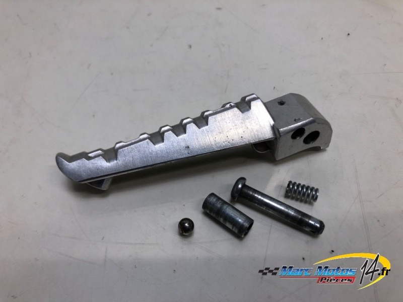 REPOSE-PIED ARRIERE GAUCHE YAMAHA 125 XMAX 2012