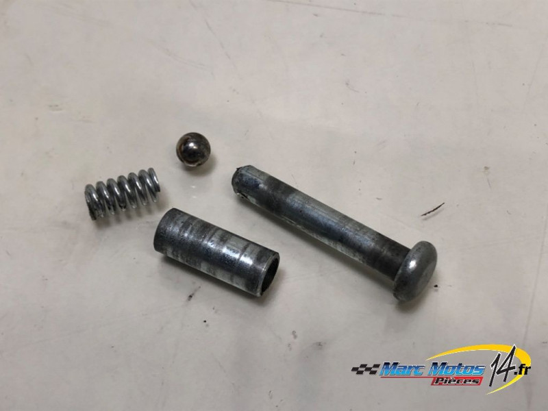 REPOSE-PIED ARRIERE GAUCHE YAMAHA 125 XMAX 2012